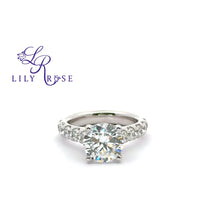 Round Brilliant Cut Diamond Platinum Engagement Ring